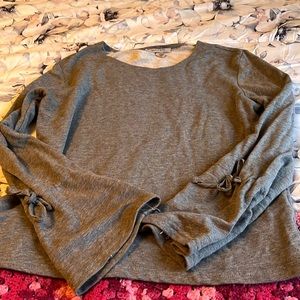 Long sleeve thin sweatshirt